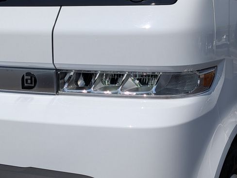 Used 2024 Chevrolet Brightdrop 400 w/ Commercial Equipment Package AWD/4WD image 11