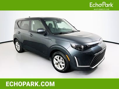 Used 2025 Kia Soul LX w/ LX Technology Package