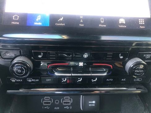 Used 2022 Jeep Grand Cherokee L Limited image 14