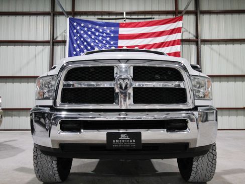 Used 2018 RAM 3500 Tradesman w/ Chrome Appearance Group image 2