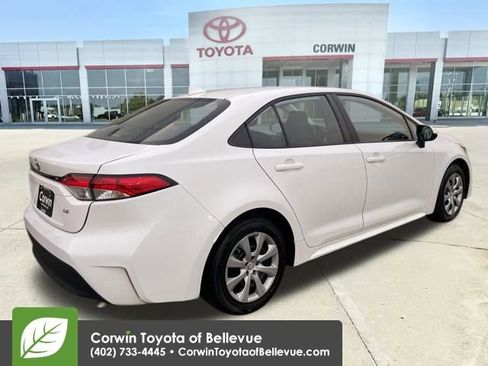 Used 2024 Toyota Corolla LE image 5