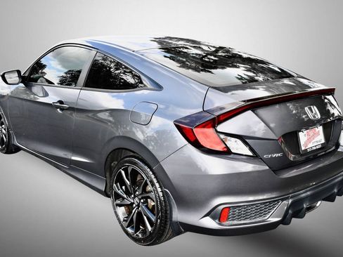 Used 2020 Honda Civic Sport image 5