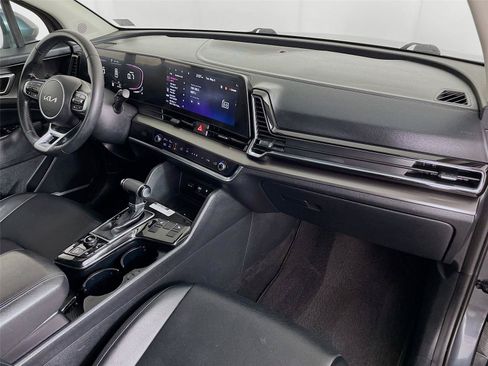 Used 2023 Kia Sportage EX FWD image 32
