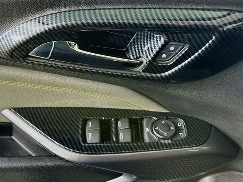 Used 2024 Chevrolet Trax ACTIV w/ Sunroof Package image 22