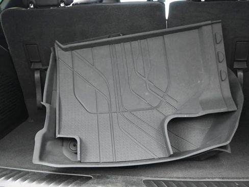 Used 2023 Chevrolet Tahoe LT image 14