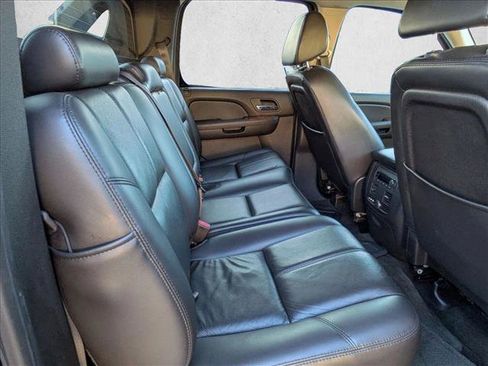 Used 2007 Chevrolet Avalanche LTZ w/ LTZ Preferred Equipment Group image 18