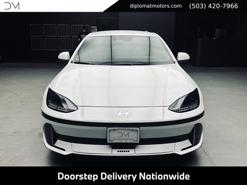 Used 2025 Hyundai Ioniq 6 SEL AWD/4WD image 11