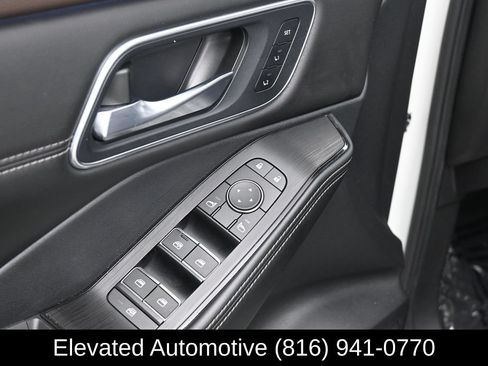 Used 2023 Nissan Rogue Platinum w/ Platinum Premium Package AWD/4WD image 16