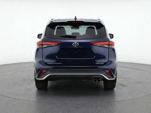 Used 2025 Toyota Highlander XSE image 7