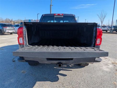 Used 2018 Chevrolet Silverado 1500 LTZ Z71 w/ Centennial Edition image 26