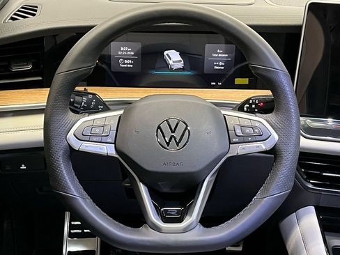 New 2026 Volkswagen Tiguan SEL R-Line AWD/4WD image 9