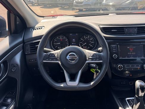 Used 2020 Nissan Rogue Sport S FWD image 10