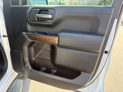 Used 2019 Chevrolet Silverado 1500 LT Trail Boss image 14