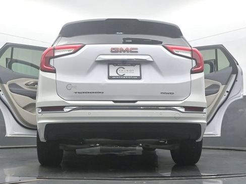 Used 2023 GMC Terrain Denali w/ Denali Premium Package AWD/4WD image 61