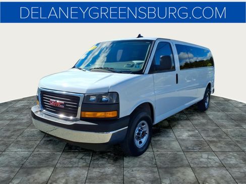 Used 2025 GMC Savana 3500 LT w/ LT Preferred Equipment Group RWD image 7