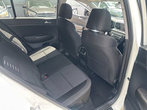 Used 2020 Kia Sportage LX w/ LX Popular Package AWD/4WD image 32