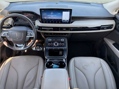 Used 2021 Lincoln Nautilus Reserve FWD image 15