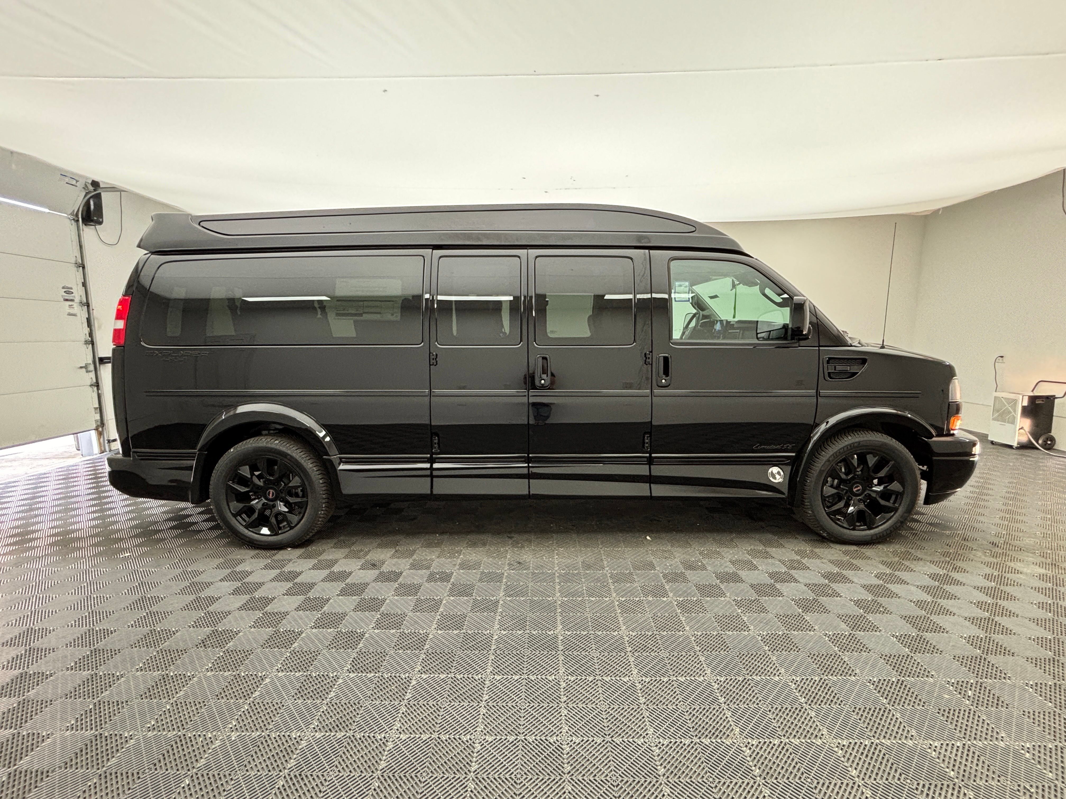 New 2026 GMC Savana 2500 Extended w/ Driver Convenience Package RWD image 6