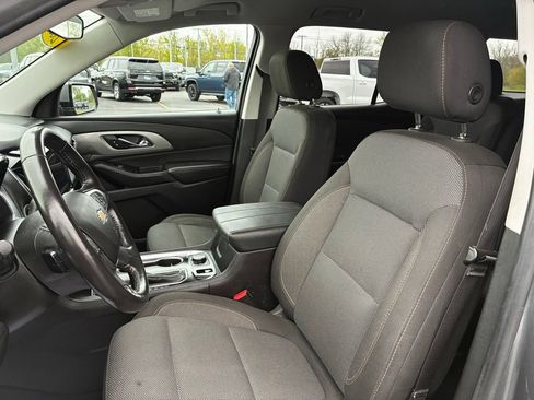Used 2019 Chevrolet Traverse LT AWD/4WD image 13