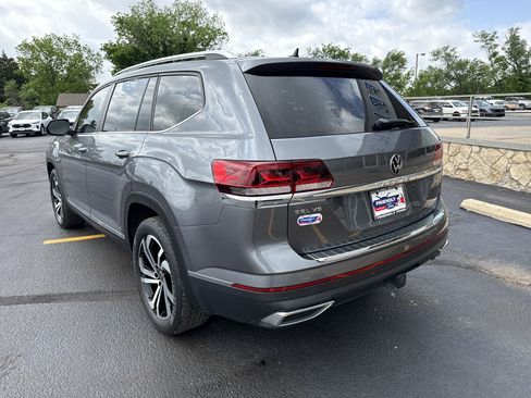 Used 2023 Volkswagen Atlas SEL AWD/4WD image 7