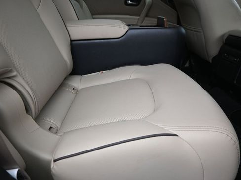 Used 2024 Nissan Armada SL w/ Captain's Chairs Package RWD image 23
