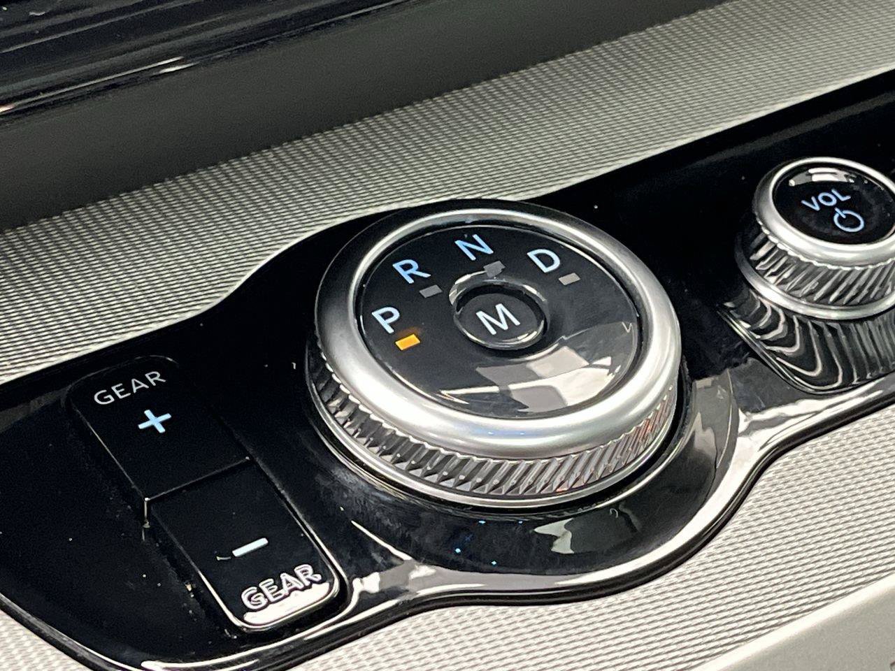Certified 2025 Ford Expedition Active AWD/4WD image 28