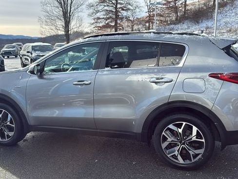 Used 2020 Kia Sportage EX w/ Option Group 15 image 12