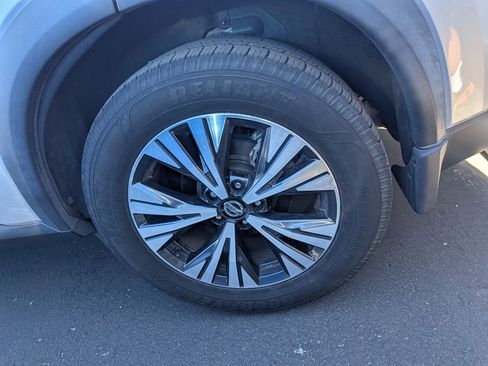 Used 2021 Nissan Rogue SV image 7