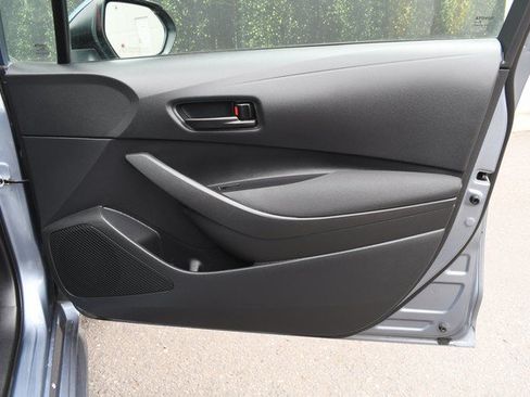 Used 2025 Toyota Corolla LE FWD image 23