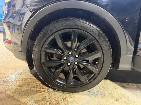 Used 2017 Ford Escape SE w/ Equipment Group 201A image 26