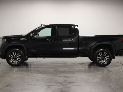Used 2023 GMC Sierra 1500 AT4 w/ Technology Package AWD/4WD image 5