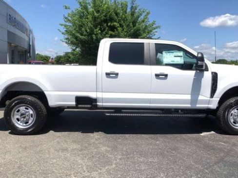Used 2024 Ford F350 XL w/ FX4 Off-Road Package AWD/4WD image 2