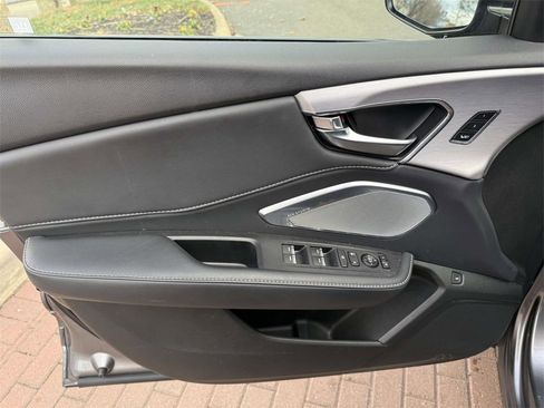 Certified 2023 Acura RDX w/ Technology Package image 9