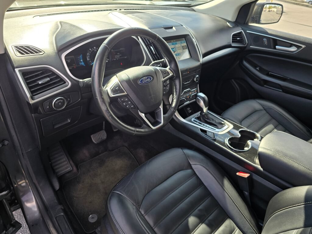 Used 2016 Ford Edge SEL w/ Equipment Group 201A AWD/4WD image 2