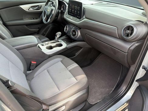 Certified 2024 Chevrolet Blazer LT w/ Convenience Package FWD image 31