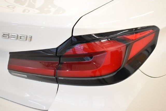 Used 2023 BMW 530i xDrive w/ Premium Package AWD/4WD image 12