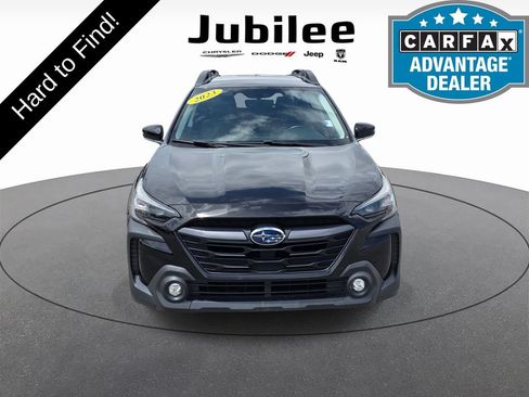 Used 2023 Subaru Outback Premium AWD/4WD image 2