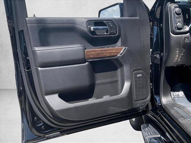 Used 2019 Chevrolet Silverado 1500 High Country RWD image 18