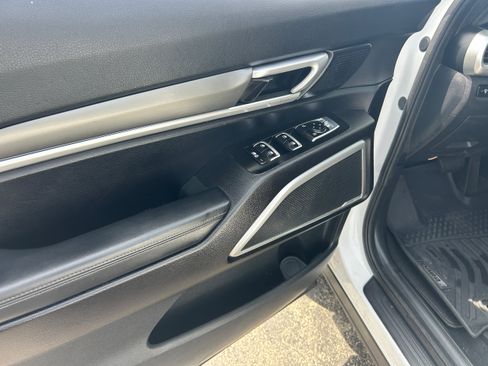 Used 2020 Kia Telluride LX AWD/4WD image 9