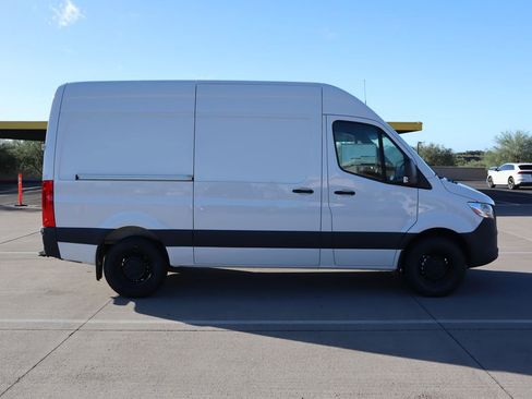 Certified 2023 Mercedes-Benz Sprinter 144 Cargo image 4