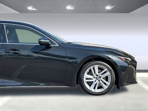 Certified 2022 Lexus IS 300 image 34