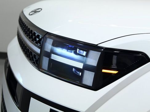 Used 2024 Hyundai Santa Fe Calligraphy image 16