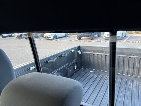 Used 2021 Toyota Tacoma TRD Off-Road w/ Technology Package image 18