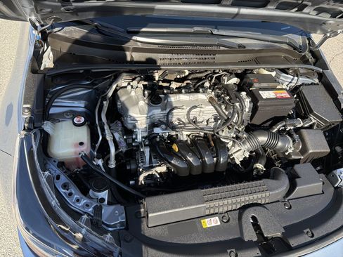 Used 2021 Toyota Corolla LE image 20