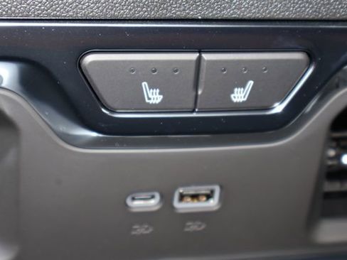 New 2026 GMC Sierra 3500 Denali Ultimate AWD/4WD image 19