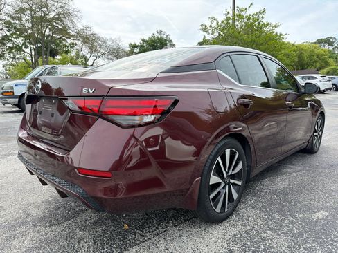 Used 2022 Nissan Sentra SV w/ SV Premium Package image 3