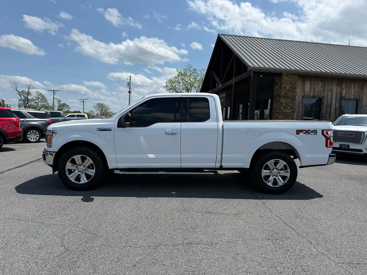 Used 2018 Ford F150 XLT w/ Equipment Group 302A Luxury AWD/4WD image 3