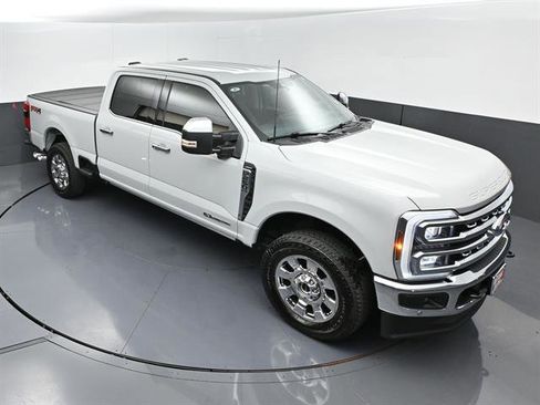 Used 2025 Ford F250 Lariat w/ Lariat Ultimate Package AWD/4WD image 38