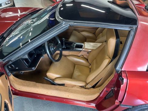 Used 1988 Chevrolet Corvette Coupe RWD image 25
