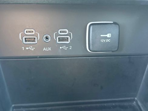 Used 2023 Jeep Grand Cherokee Overland AWD/4WD image 29